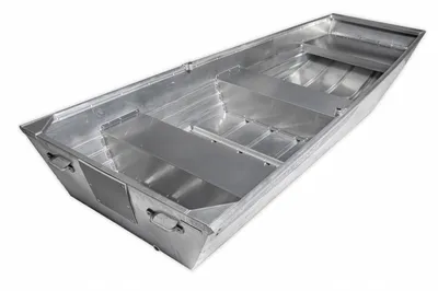 aluminium platbodemboot op witte achtergrond