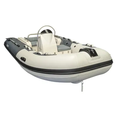 Opgeblazen RIB tender op witte achtergrond