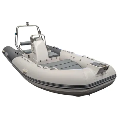 RIB boot op witte achtergrond