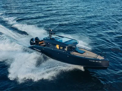 motorboot op open water