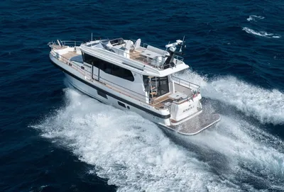 jacht op open zee, luchtfoto