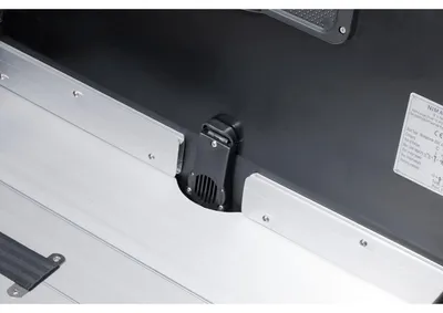 aluminium vloer en achterwand detail