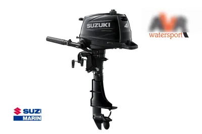 buitenboordmotor op witte achtergrond