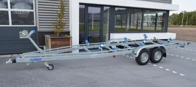 boottrailer op parkeerplaats