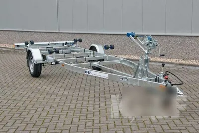 boottrailer op bestrating