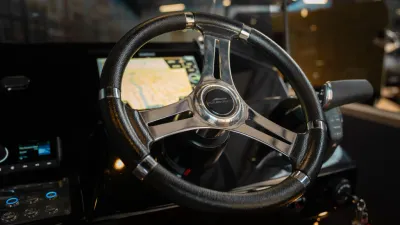 stuurwiel en instrumentenpaneel van console