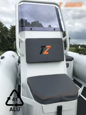 console en zitting van rib-boot