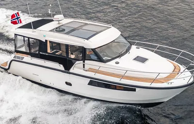 motorboot op open water