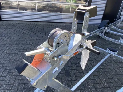 close-up van trailerwinder en dissel