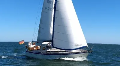 zeiljacht op open zee