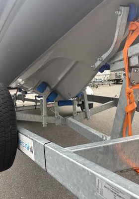 onderkant rib op trailer