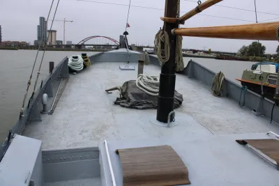 voorste deel van het dek van een zeilschip