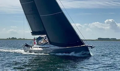 zeiljacht op open water