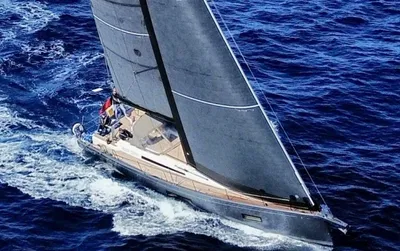 zeiljacht op open zee
