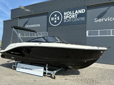 boot op trailer voor bedrijfspand