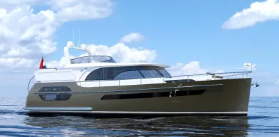 zijaanzicht van een motorjacht op zee