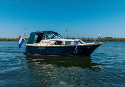 motorboot op het water