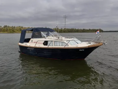 cabinsloep op rustig water