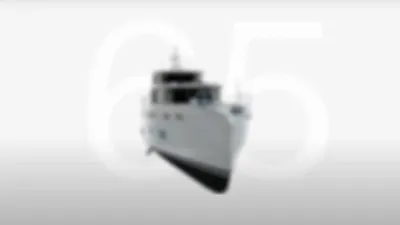 vooraanzicht van een jacht tegen neutrale achtergrond