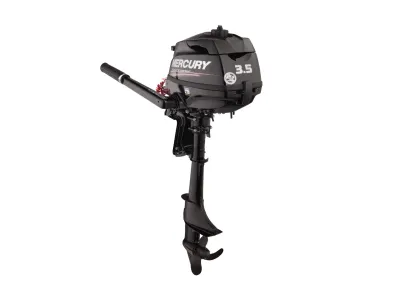 buitenboordmotor op witte achtergrond