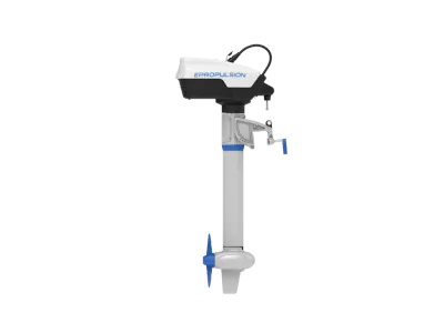 elektrische buitenboordmotor op effen achtergrond