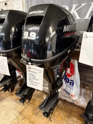 buitenboordmotor in binnenruimte