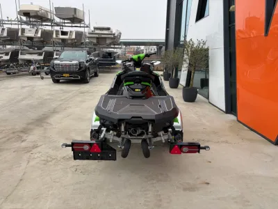 Kawasaki Ultra 310LX-S + Pega J650-400 trailer I Het dikste set