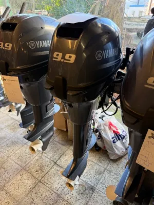 buitenboordmotor in winkel