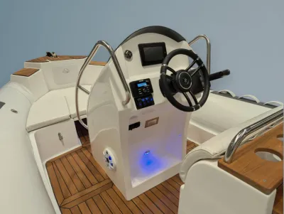 console en zitgedeelte van RIB