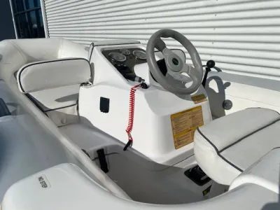 console en zitplaatsen van tender