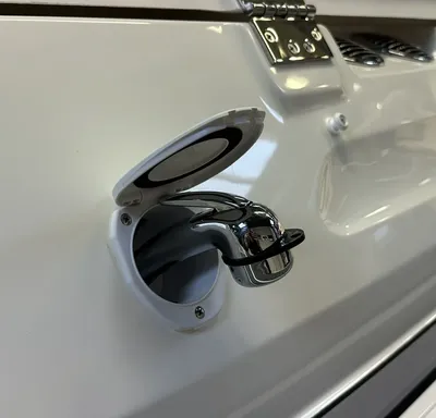 close-up van bootromp en watervulopening