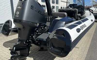 RIB boot met buitenboordmotor
