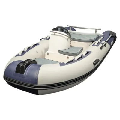 Opblaasbare RIB boot met console en zitbank
