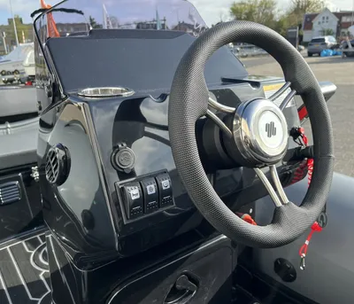 stuurconsole en dashboard van rib