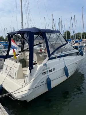 motorboot in jachthaven