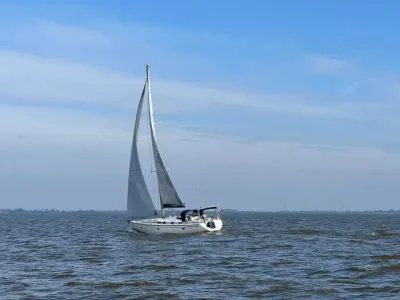 zeiljacht op open water