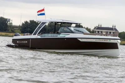 motorboot op het water