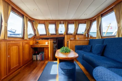 interieur salon van jacht