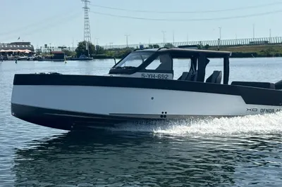 motorboot op het water