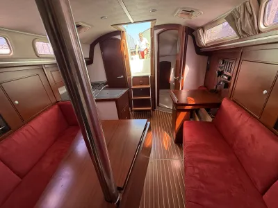 interieur salon van zeiljacht
