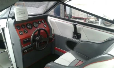bootcockpit met stuur en stoel