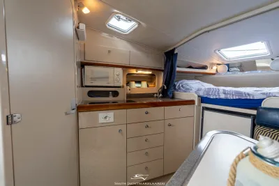 cabine met kombuis en slaapplaats