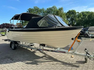 tender op trailer met kap en zonnedek