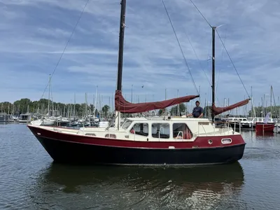 motorkotter in jachthaven