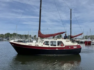 motorkotter in jachthaven