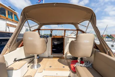 cockpit en kuip van cabinsloep