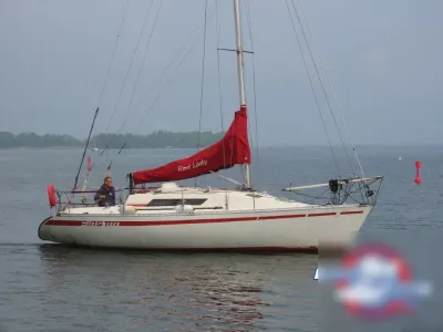 zeiljacht op rustig water