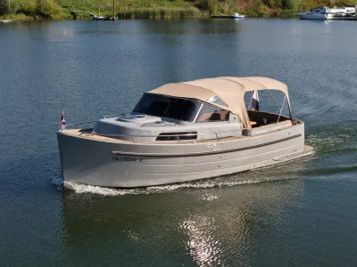 cabinsloep op het water