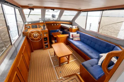 interieur van achterkajuitjacht