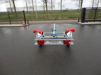 boottrailer op parkeerplaats